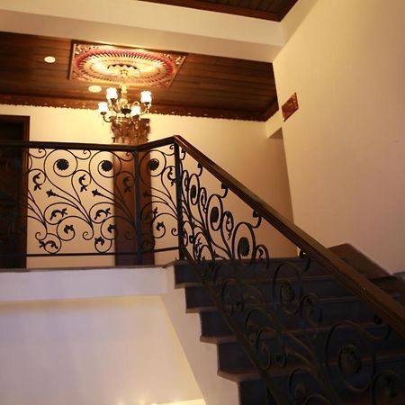 Cheltikov Hotel Kars Exterior foto